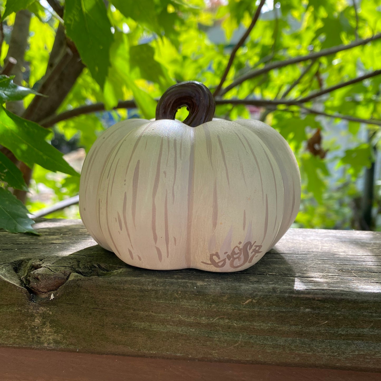 Jack-O-Lantern - White